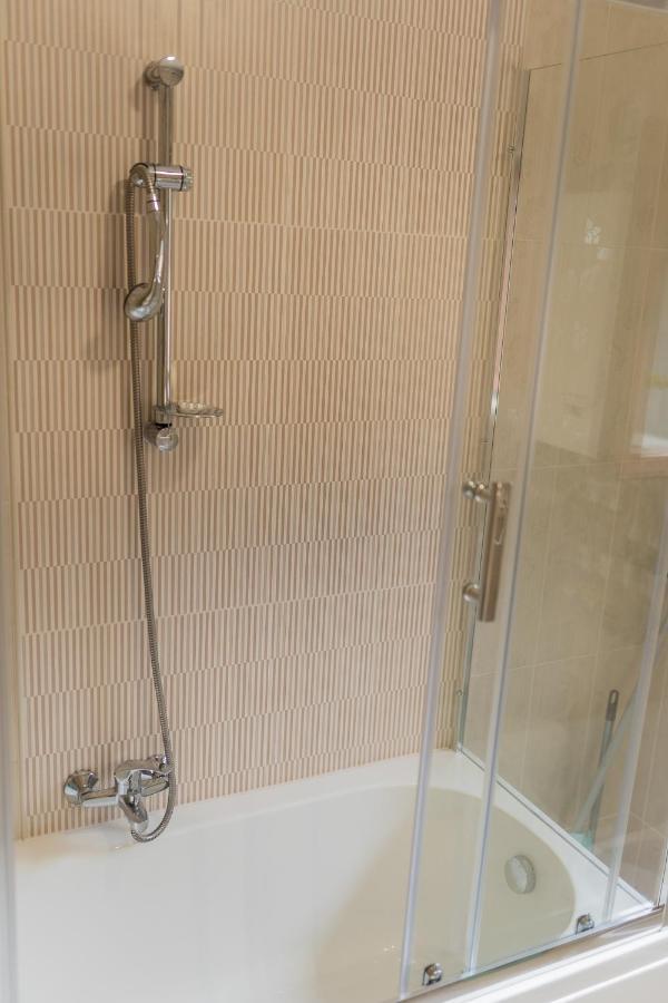 Apartament Eric, Buşteni Exteriör bild