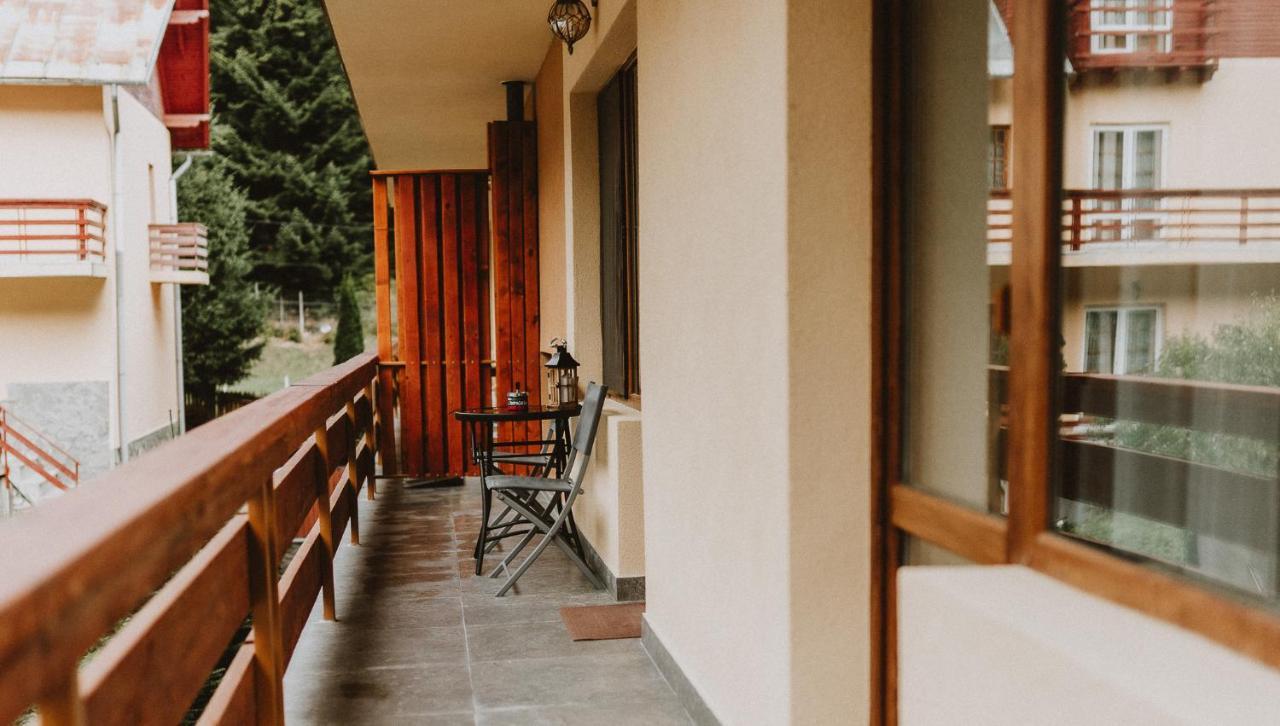 Apartament Eric, Buşteni Exteriör bild