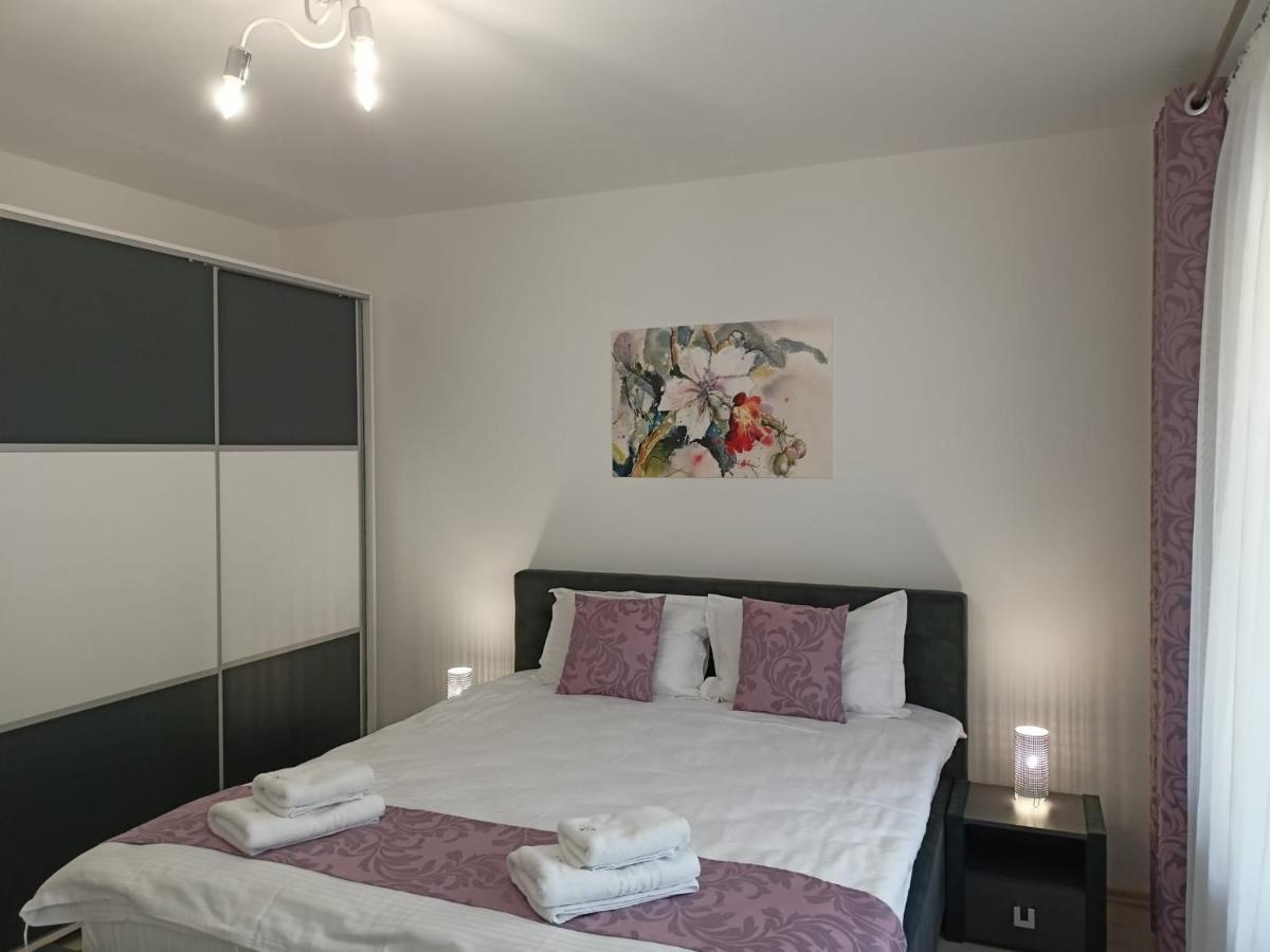 Apartament Eric, Buşteni Exteriör bild